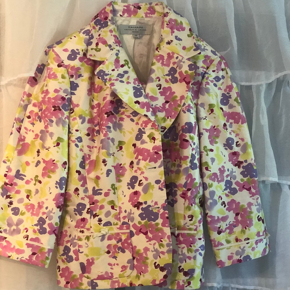 Women’s suit
